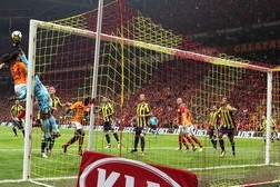 开yun官网-“世界顶尖泳者齐聚新加坡，2025游泳锦标赛备受瞩目”